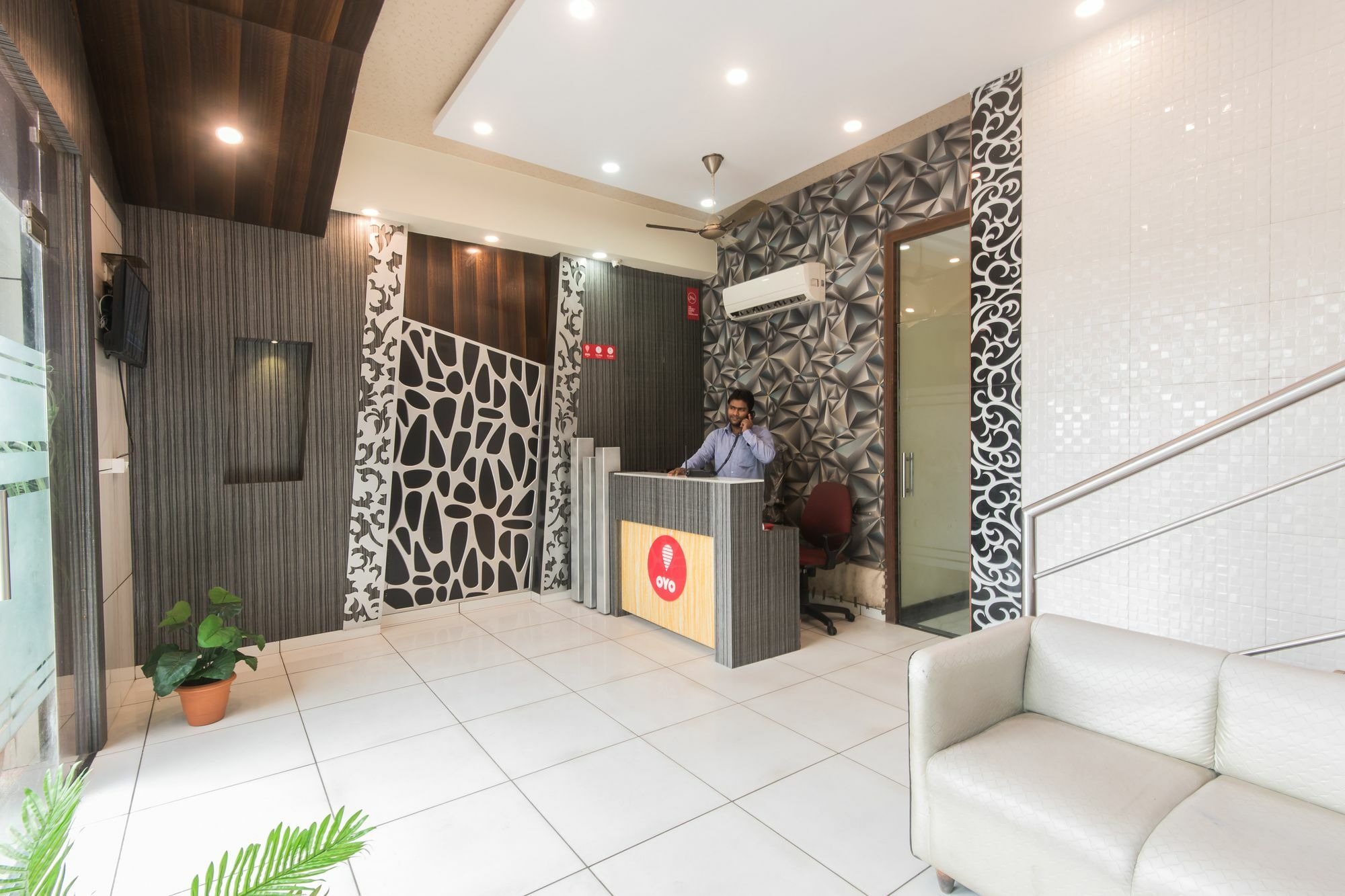 Hotel Palace Residency Near Lokmanya Tilak Terminus Βομβάη Εξωτερικό φωτογραφία